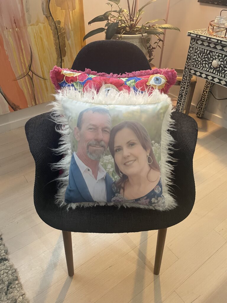 Keepsakes of Love vs cheap photo cushion companies